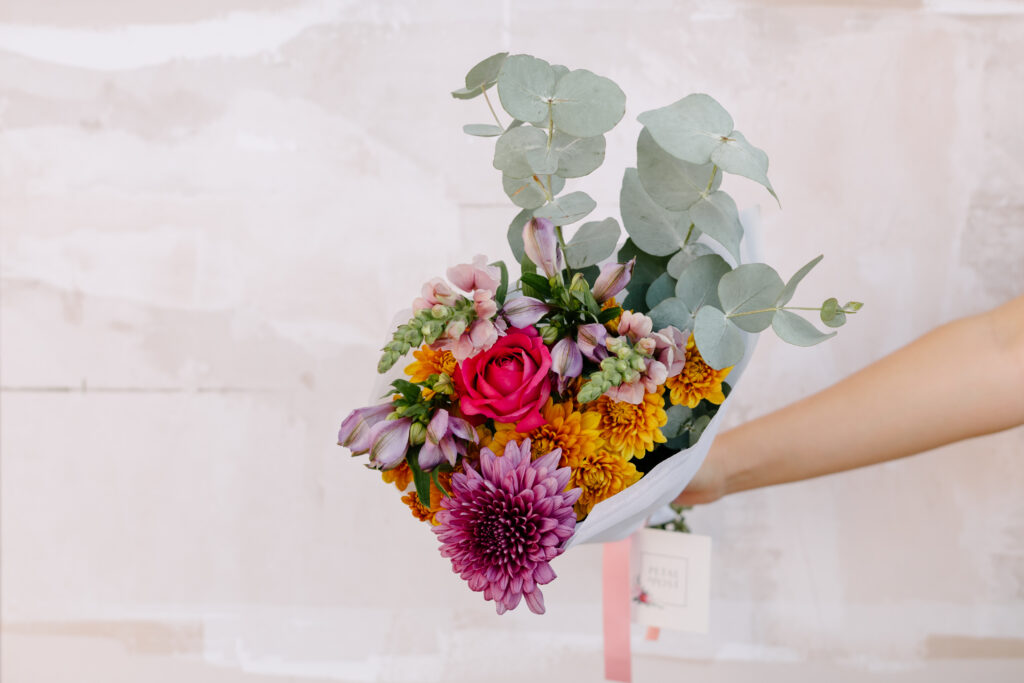 Single posy showing how to reuse and re-gift Petal & Post blooms
